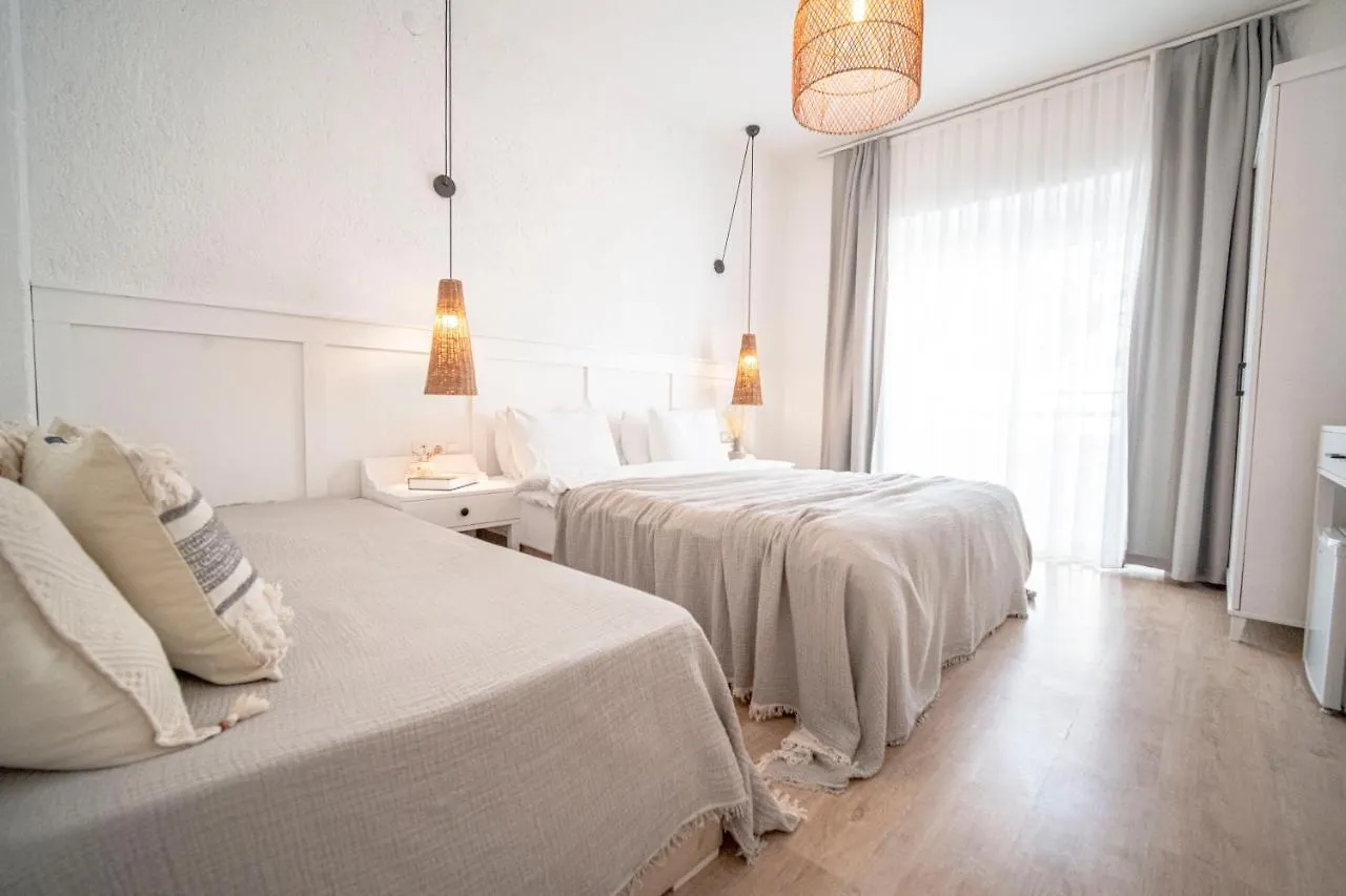 Sandal Alacati - Adult Only