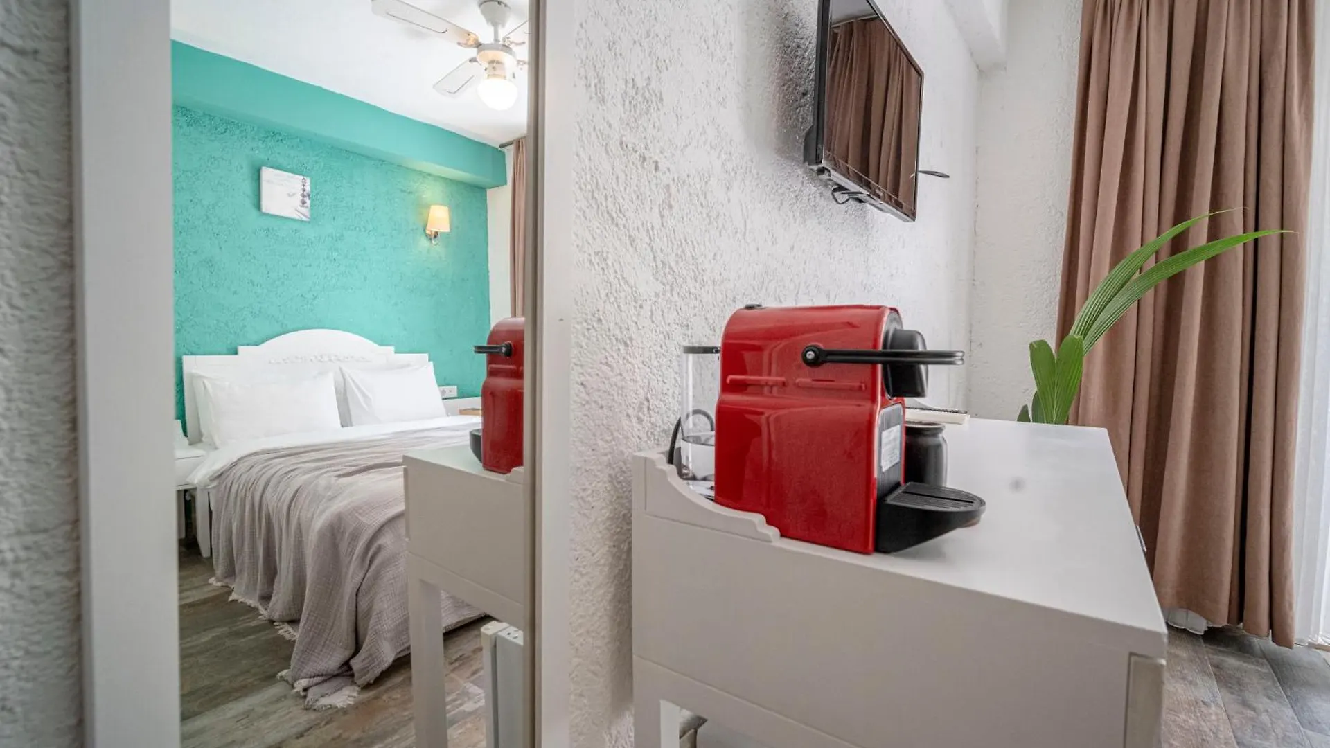 Sandal Alacati - Adult Only Hotel