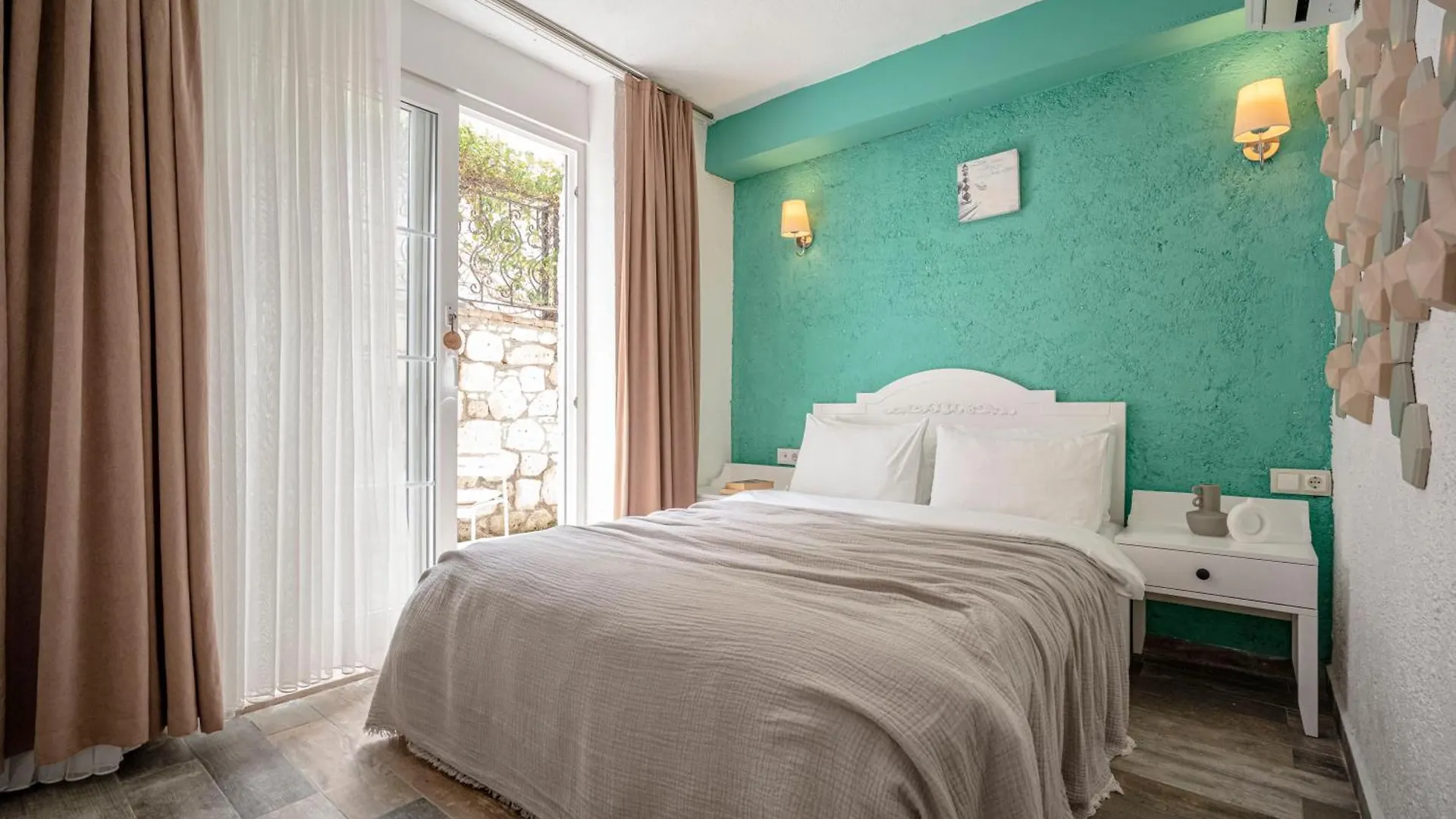 Sandal Alacati - Adult Only Hotel