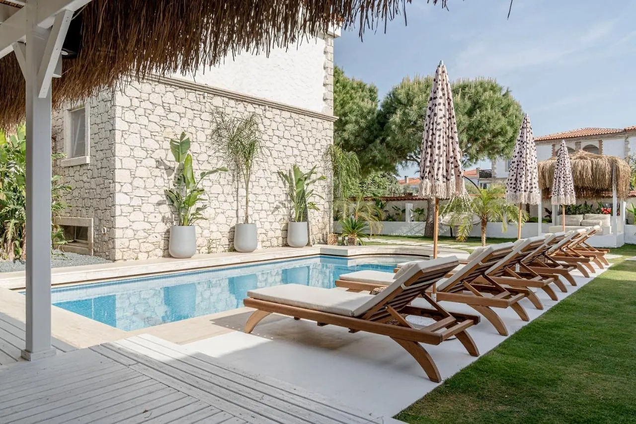 Sandal Alacati - Adult Only Hotel