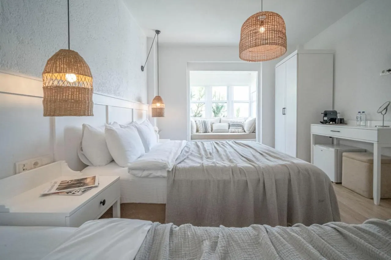 Sandal Alacati - Adult Only Hotel