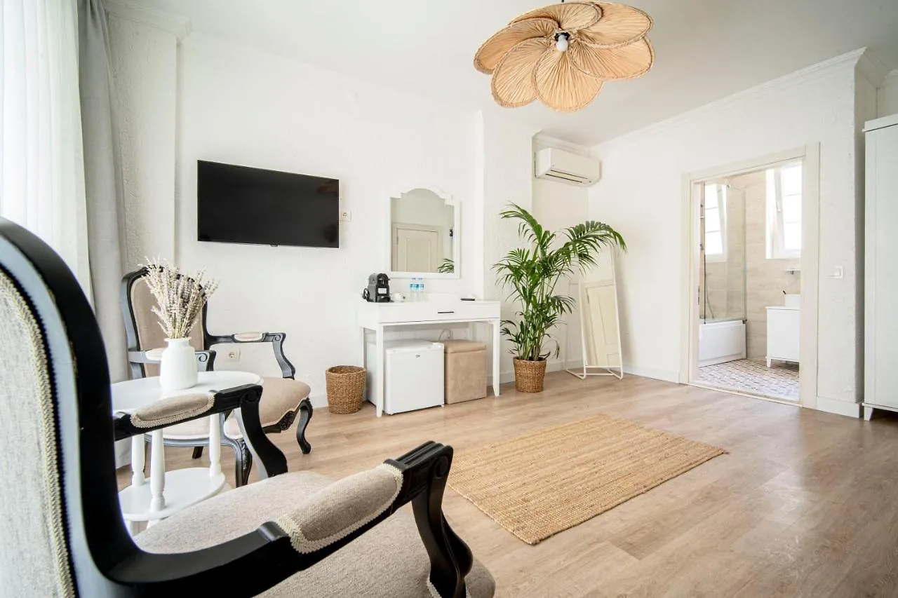 Sandal Alacati - Adult Only