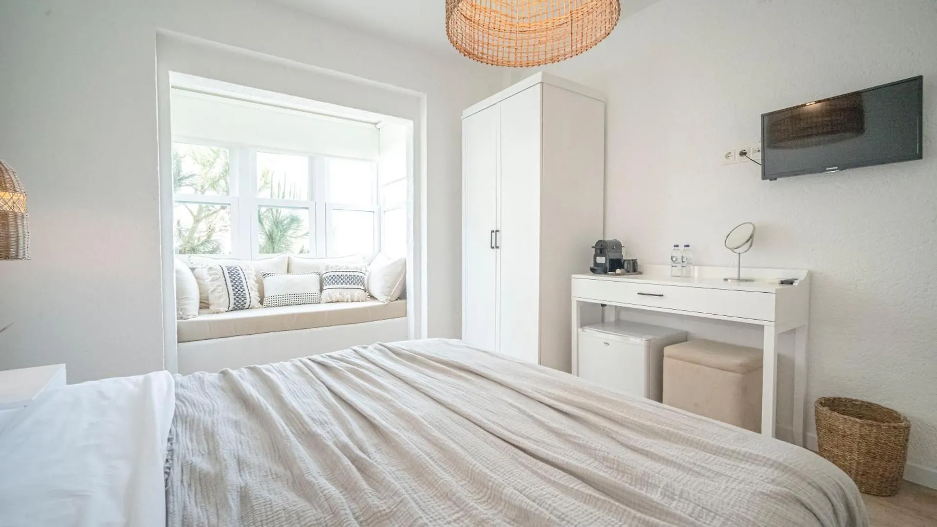 Sandal Alacati - Adult Only Hotel